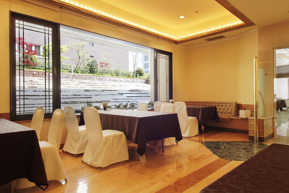 Hotel Hiroshima Garden Palace מראה חיצוני תמונה