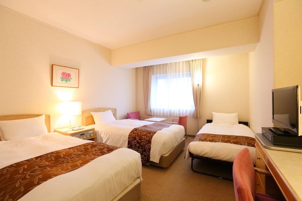 Hotel Hiroshima Garden Palace מראה חיצוני תמונה